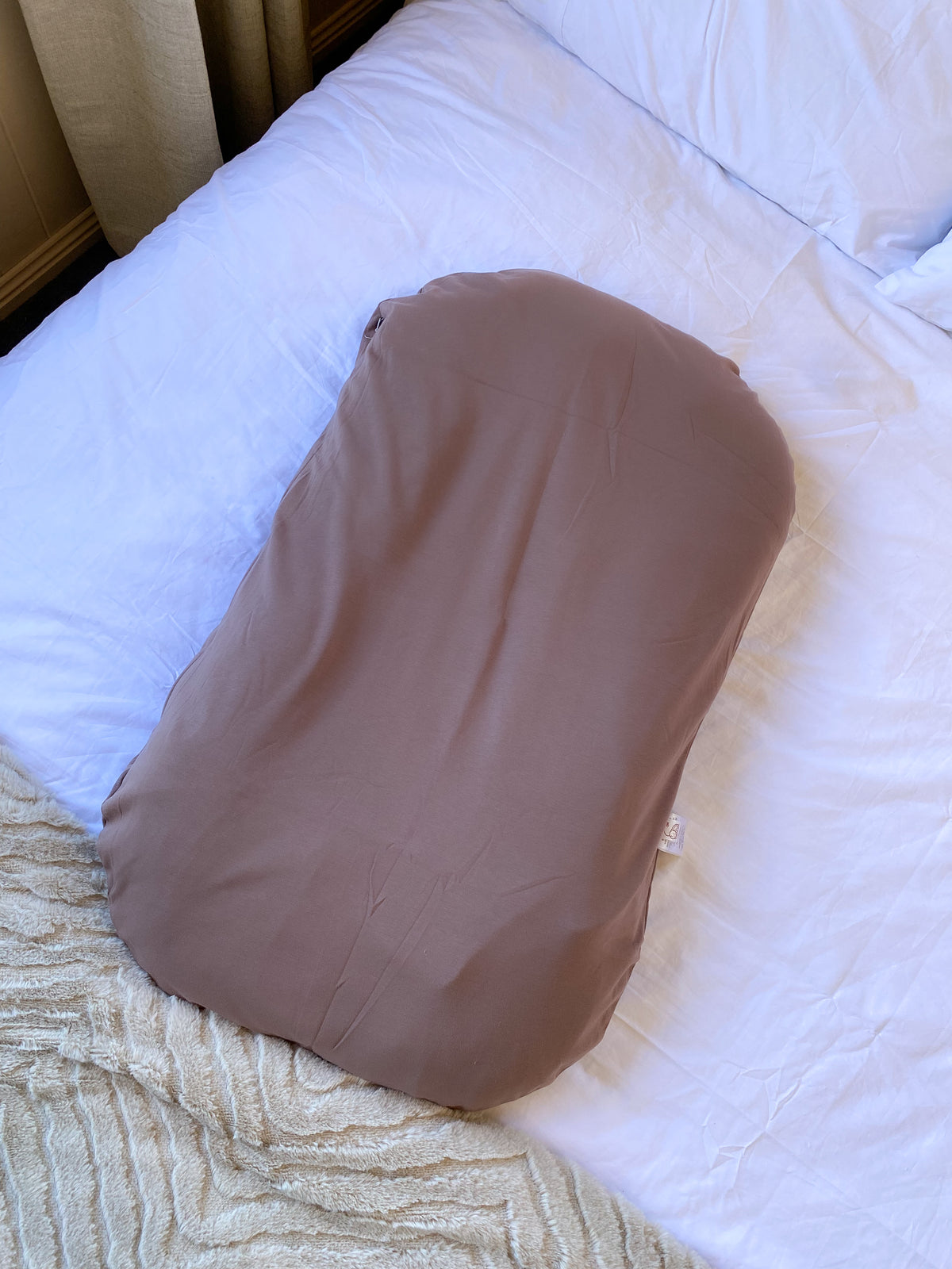 Sweet Haven Baby Lounger - Chocolate.